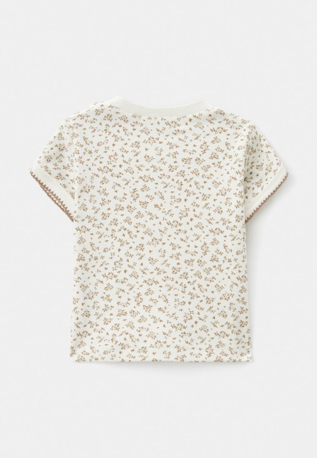 Комплект из футболки и шорт